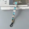 Cordão de pulso para celular bordado, cordão de pulso retrô, corrente com totem estilo nacional, pulseira de pulso larga e resistente para mulheres, anti-perda