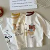 Camiseta Infantil de Manga Longa ~ Novo Estilo Primavera e Outono Fofa com Gola Redonda para Meninos e Meninas, Camiseta Básica Stylish e Versátil para Bebês