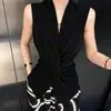 ¡Seda de hielo transpirable! Elegante y femenino top sin mangas tipo tank top con cuello en V retorcido para mujer con un diseño irregular, top estiloso 26218