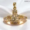 Colgante Único Exquisito Versátil Cobre Microincrustado Circonita Planeta Colgante Nuevo Diseño Collar Accesorio Hecho a Mano