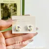 Pendientes de Aro de Plata Sencillos para Mujer, Modernos y de Alta Gama, con un Ambiente de Lujo Ligero, Adecuados para el Uso Diario, Diseño de Goteo de Aceite, Rodeados de Pendientes de Botón