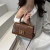 Bolsa Pequena Quadrada da Moda para Mulheres 2026 Nova Bolsa de Ombro Casual Retro Transfronteiriça Bolsa Transversal Versátil da Moda para Mulheres