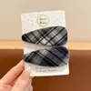Pinza para el pelo de niña otoño invierno 2026 estilo nuevo pinza para flequillo pinza de pico de pato osito pinza recta retro pinza de fieltro de lana para el pelo tocado