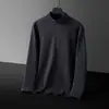 Promoção Camiseta de base de inverno de veludo dupla face masculina manga longa nova gola média outono e primavera gola alta interna top quente