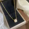Nueva joyería de moda, collar de acero de titanio para mujer, cadena de clavícula exquisita y a la moda con circonitas de diamantes completos, colgante de lujo ligero