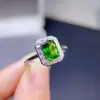 Anillo de Diópsido Natural S925 Moda Exquisito Forma de Diamante Rectangular 5X7Mm Anillo Colgante Soporte Vacío Venta al Por Mayor