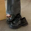 Zapatos Pequeños de Cuero Estilo Británico con Suela Gruesa para Mujer 2026 Otoño Nuevo Negro Versátil Estilo Académico Aumenta la Altura para Personas Bajas Mocasines
