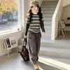 Conjunto de Camiseta Falsa de Duas Peças para Meninas Outono 2026 Novo Estilo Roupas de Outono Infantis Bloomer Estiloso para Crianças Grandes Conjunto de Duas Peças