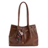 Bolso Tote Retro de Alta Gama para Mujer Invierno 2025 Nuevo Gran Capacidad Accesible Lujo Color Contrastante Bolso de Hombro Único