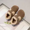 Zapatos Birkenstock para niña, nueva colección otoño/invierno 2025, forrados de felpa, zapatos sin cordones para niños y bebés, forrados de algodón para niños, antideslizantes, zapatos pequeños de cuero, estilo moderno