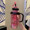 Taza de Verano de Gran Capacidad Taza de Agua Gigante de Plástico de Aspecto Elegante para Niñas 2025 Nueva Taza Portátil con Popote
