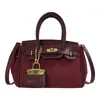 Bolso de mano de alta gama para mujer 2026 otoño nuevo vintage lujo ligero bolso Kelly bolso cruzado para el día a día bolso de platino