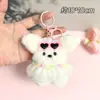 Muñecos para lanzar en bodas, llaveros de peluche, colgantes de muñecos para mochilas de mujer, pequeños regalos promocionales al por mayor
