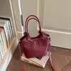 2026 Verão Estilo Coreano Elegante Personalidade Moda Cesta de Vegetais Trançada Bolsa Transversal Tendência Casual Bolsa Saco