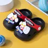 Novedad de Verano Estilo Hueco Transpirable Zuecos de Superhéroe para Niños con Suelas Suaves, Protección para los Pies y Diseño de Punta Cerrada para Guardería, Hogar y Playa