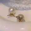 Aretes de Abeja Insecto Perla Estilo Retro Francés para Mujer 2024 Nuevos Aretes de Botón Elegantes de Alta Gama con Pasador de Plata