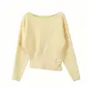 Nuevo Diseño Otoño/Invierno 2026 Top de Manga Larga Batwing Adelgazante con Botones, Plisado y Hombro Descubierto para Mujer