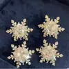Nuevos Pendientes Versátiles de Copo de Nieve Super Brillantes para Mujer, Pendientes de Nicho Dulces y de Lujo, Pendientes de Moda, Simples y de Alta Gama