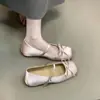 Sapatos Mary Jane estilo coreano para mulheres, com bico quadrado, laço, aumento interno de altura, sola macia estilo balé, sapatos de tira única, novo modelo 2026