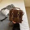 Mochila Retro Estampa de Leopardo para Mulheres, Nova Moda Casual Bolsa Escolar, Versão Coreana Ins Leve Pequena Mochila de Viagem