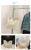 Bolso Tote Casual de Paja Tejida de Moda Bolso Pequeño de Mano Tejido Artístico Fresco para Mujer Bolso Versátil para Mujer