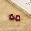 Pendientes de flores irregulares rojas de Ankora, diseño de nicho, otoño e invierno, temperamento, moda, pendientes simples, retro y versátiles