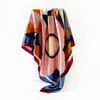 Lenço de Cabeça para Comércio Exterior 90cm Lenço de Seda Atacado Clássico Estampado Europeu e Americano Lenço Quadrado Grande Xale Transfronteiriço Feminino Atacado
