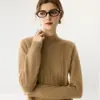 Nueva camiseta base de punto de cachemira para otoño e invierno, moderna, suave, cómoda, engrosada, cálida, color liso, estilo coreano, manga larga para mujer