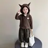 Conjunto de Cardigan com Capuz para Meninas Outono 2026 Novo Elegante Moda Casual Calça Estampada de Leopardo Conjunto de Duas Peças Roupas de Outono para Bebê