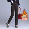 Leggings forradas de fleece femininas, novo estilo de inverno 2026, espessadas, cintura alta, modeladoras, comprimento cropped, calças de algodão da moda e versáteis