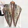 Bufanda Triangular Nueva de Otoño e Invierno Bufanda Retro de Espiga de Gama Alta Bufanda Decorativa para Combinar con Camisa de Mujer Chal Bufanda