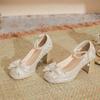 Sapatos de Casamento 568-X3 com Laço Vestido de Casamento Xiuhe Duas Formas Deslumbrantes Pessoas Baixas Não Cansam os Pés Plataforma Impermeável Salto Alto para Mulheres