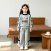 Conjunto de Otoño Temprano para Niñas 2026 Nuevo Estilo Fresco Lindo Sudadera con Lazo Pantalones de Pierna Ancha Ropa Deportiva para Bebé Conjunto de Dos Piezas