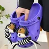 Nuevos Zuecos de Verano para Uso en Exteriores, Lindos Zapatos de Enfermera de Dibujos Animados de Tacón Bajo, Nuevas Sandalias Cerradas Transpirables de Pareja 2026
