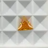 3X3~8X8Mm 5A Wuzhou Piedra Preciosa Artificial Triangular Ángulo Recto Zircón Colorido Zirconia Cúbica Sintética Cuentas Sueltas