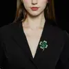 Broche Artístico y Lujoso de Trébol de Cuatro Hojas de Gama Alta para Mujer, Elegante Pasador de Solapa para Traje con Sentido del Diseño