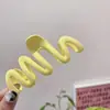 Nuevo Modelo 2025 Diseño Sencillo Pinza para el Cabello de Tiburón con Forma de Ola para la Parte Trasera de la Cabeza, Pinza Grande de Gama Alta para Mujeres