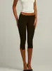 Pantalones cortos casuales de moda deportiva estilo americano de corte ajustado para mujer, pantalones de yoga de color liso simples para correr al aire libre en primavera y otoño