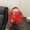 2025 Nova Bolsa Caixa Moda para o Dia a Dia Bolsa de Ombro Único Transversal Bolsa Quadrada Pequena Simples Versátil Elegante Portátil