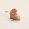 Suministro de fábrica zapatos cabeza de tigre de madera de durazno zapatos bordados paso a paso Wang zapatos pequeños pulsera de pasos arreglo de pequeños accesorios cabello humano