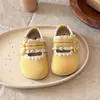 Zapatos de Cuero Elegantes para Niñas 2026 Nuevo Estilo Primavera/Otoño Zapatos de Princesa con Encaje y Lazo Planos Versátiles