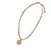 Collar Envolvente de Perlas con Colgante de Flor de Concha Dorada Estilo Francés, Elegante y Lujoso con un Diseño Refinado, Cadena para el Cuello, Cadena para la Clavícula