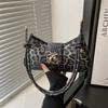 Bolso Spice Girl con estampado de leopardo, estilo chic, para mujer, 2024, nuevo diseño de nicho, bolso baguette de alta gama, bolso de hombro, bolso de hombro tipo axila.