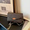 Estilo Verão 2026 Nicho Europeu e Americano Retrô Bolsa de Ombro Nova Moda Estampada Simples de Grande Capacidade para o Dia a Dia Atacado