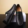 Zapatos Casuales de Piel para Hombre Primavera 2026 Nuevos Mocasines de Piel sin Cordones para Hombre al por Mayor Zapatos de Moda Tendencia para Hombre