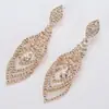 Comércio exterior brincos de moda europeia e americana atacado brincos trançados de diamante atacado suporte a lote misto E393