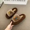 Chinelos de alta qualidade com pedrarias estilo coreano para mulheres, perfeitos para usar ao ar livre, nova coleção outono/inverno 2026, super modernos, estilosos, com sola grossa e confortáveis para uso interno