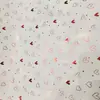 Papel Carimbado com Ouro com Padrão de Coração Papel de Presente 50*70cm Papel de Presente Decorativo Carimbado com Ouro Papel de Presente de Feriado