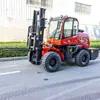 A la venta: Montacargas todoterreno de 3 toneladas, montacargas de cuatro ruedas con marco engrosado, montacargas de dirección trasera para condiciones de carretera fangosa en fábricas de ladrillos
