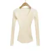 Elegante suéter de malha versátil slim-fit com decote V, estilo europeu e americano, jovial e rejuvenescedor, top base que afina a cintura